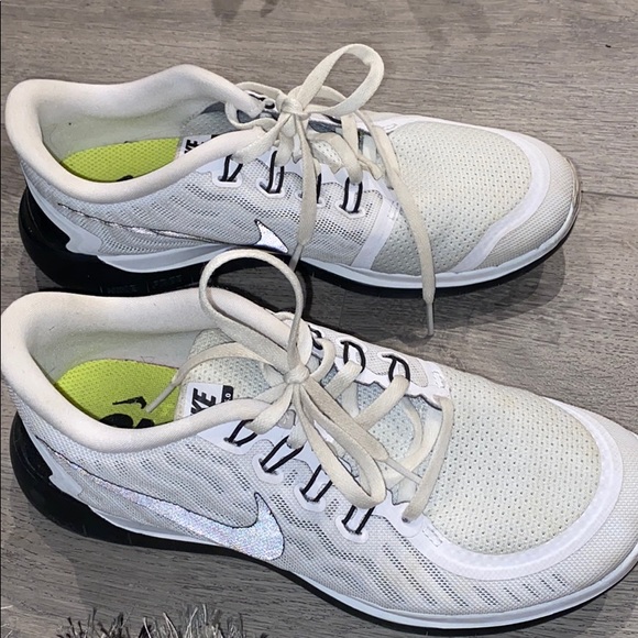 Nike sneakers - Picture 3 of 3